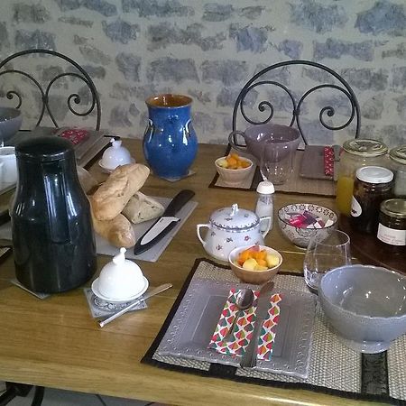 Essey Au Rendez Vous De L'Auxois B&B المظهر الخارجي الصورة